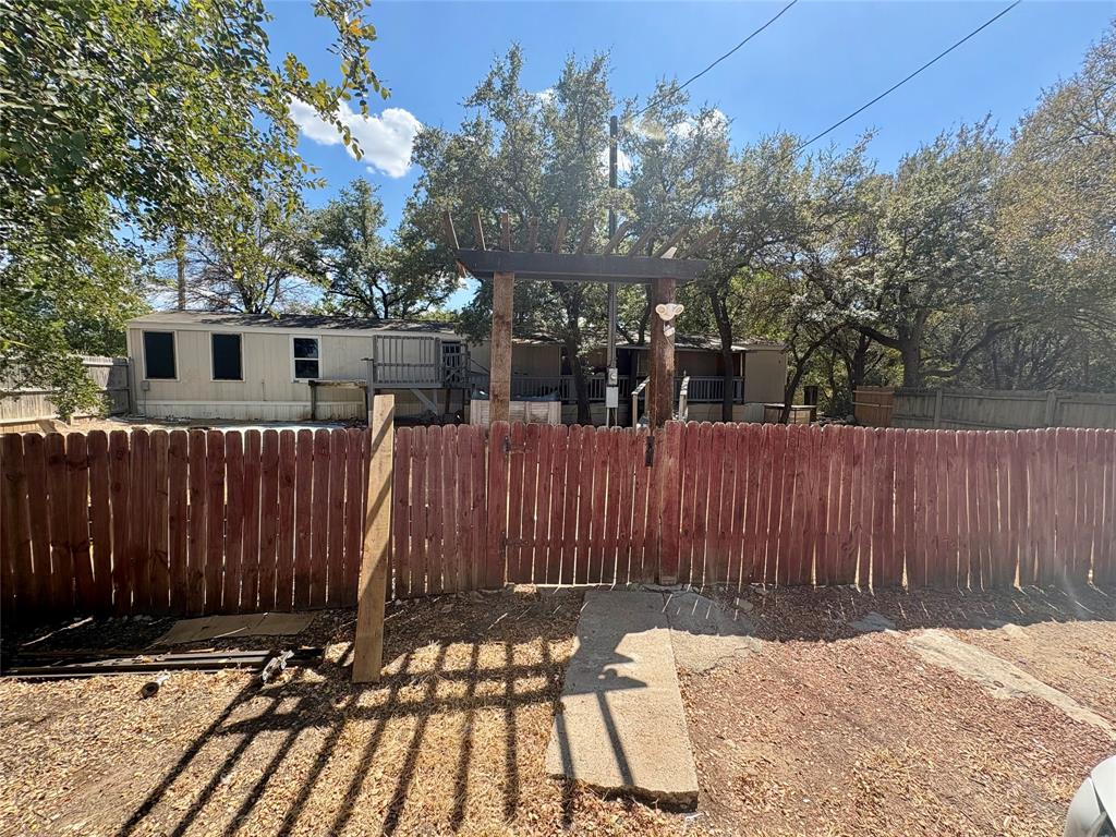 839 Tepee Trail