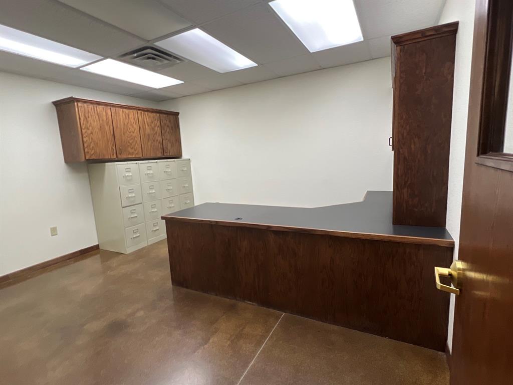 4301 Danhil Drive Property Photo 16