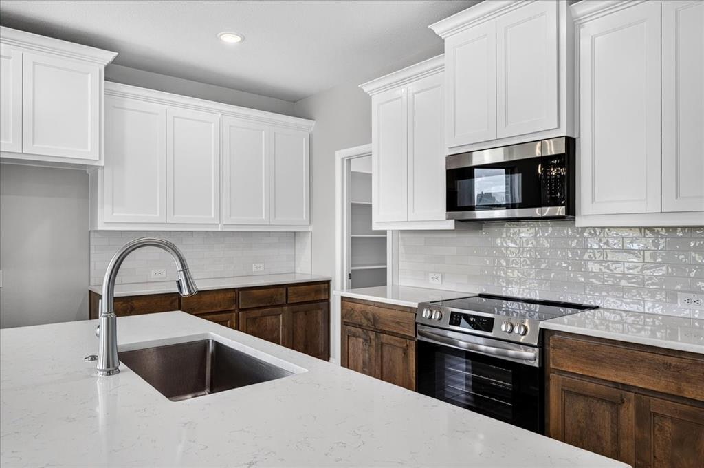 4045 Westfork Way Property Photo 10