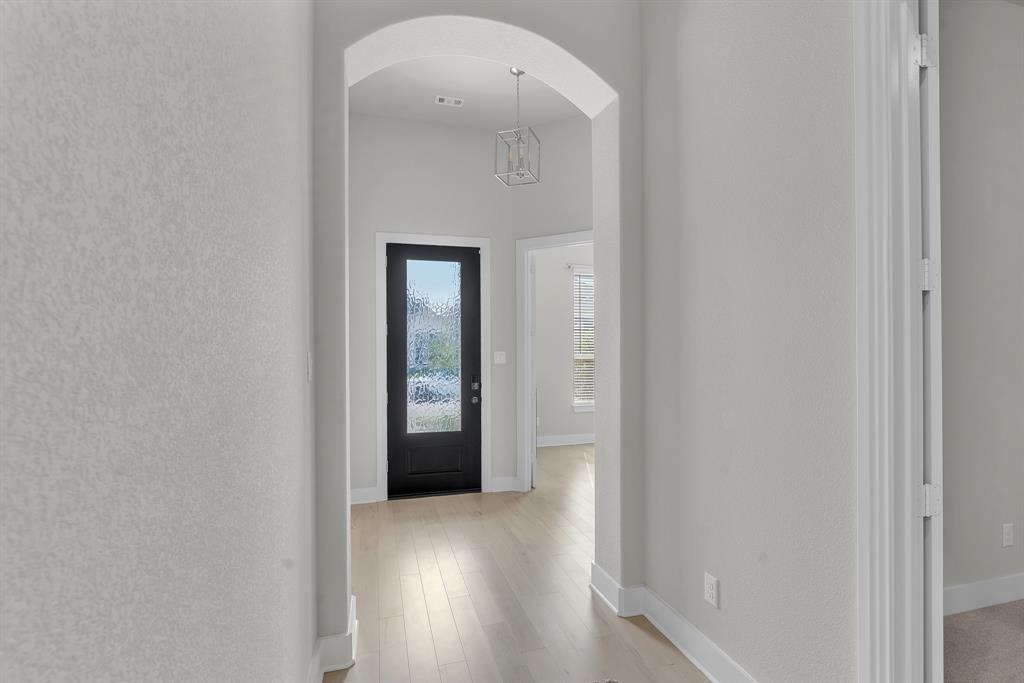 1517 Chickadee Drive Property Photo 3