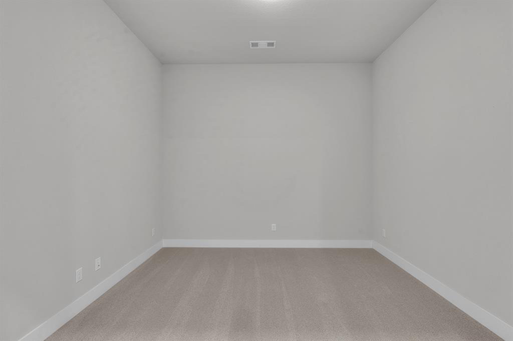 1517 Chickadee Drive Property Photo 27
