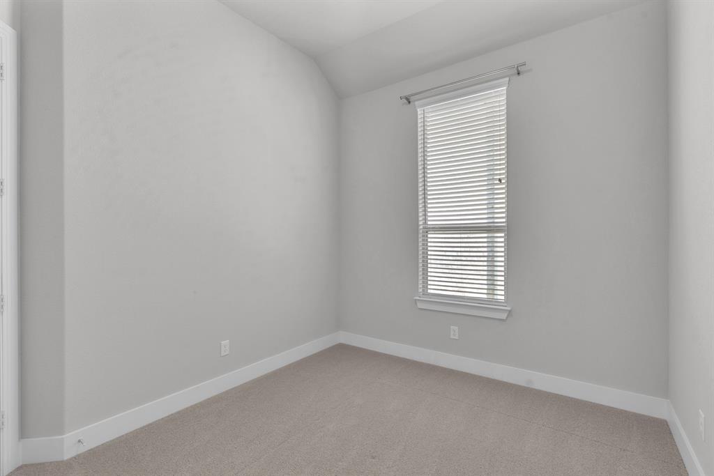 1517 Chickadee Drive Property Photo 31