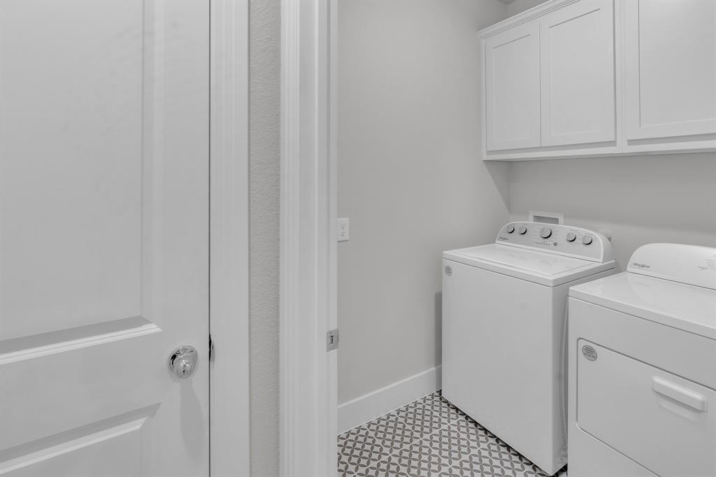 1517 Chickadee Drive Property Photo 32