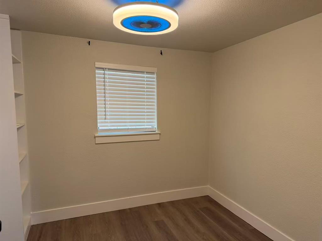 207 Austin Street B Property Photo 6