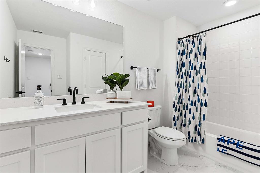 2420 Forestbrook Drive Property Photo 31