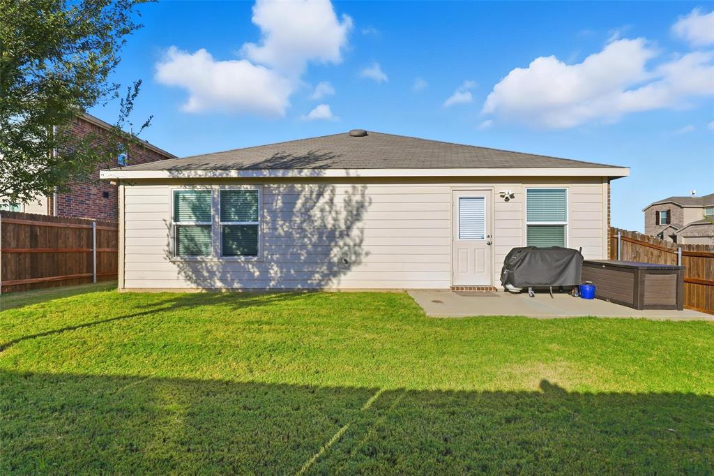 10101 Newtown Drive Property Photo 24