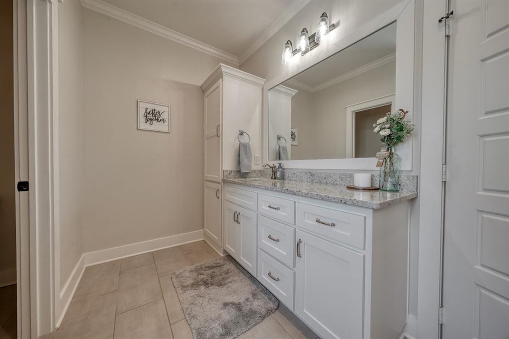18347 Timber Oaks Drive Property Photo 22