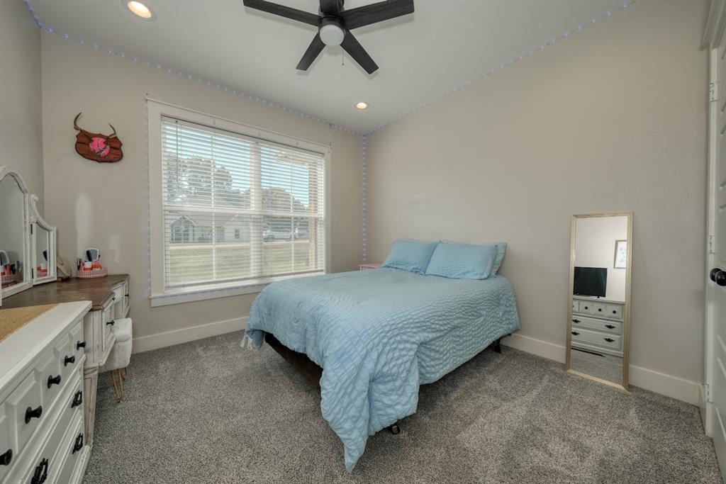 18347 Timber Oaks Drive Property Photo 28
