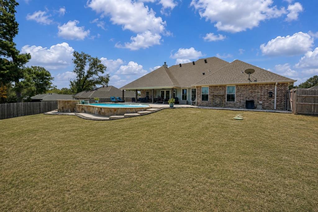 18347 Timber Oaks Drive Property Photo 40