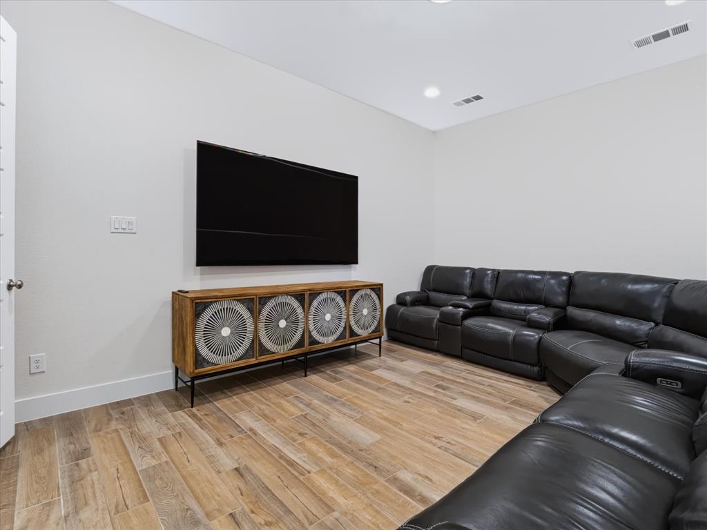 1115 Sandgate Drive Property Photo 29