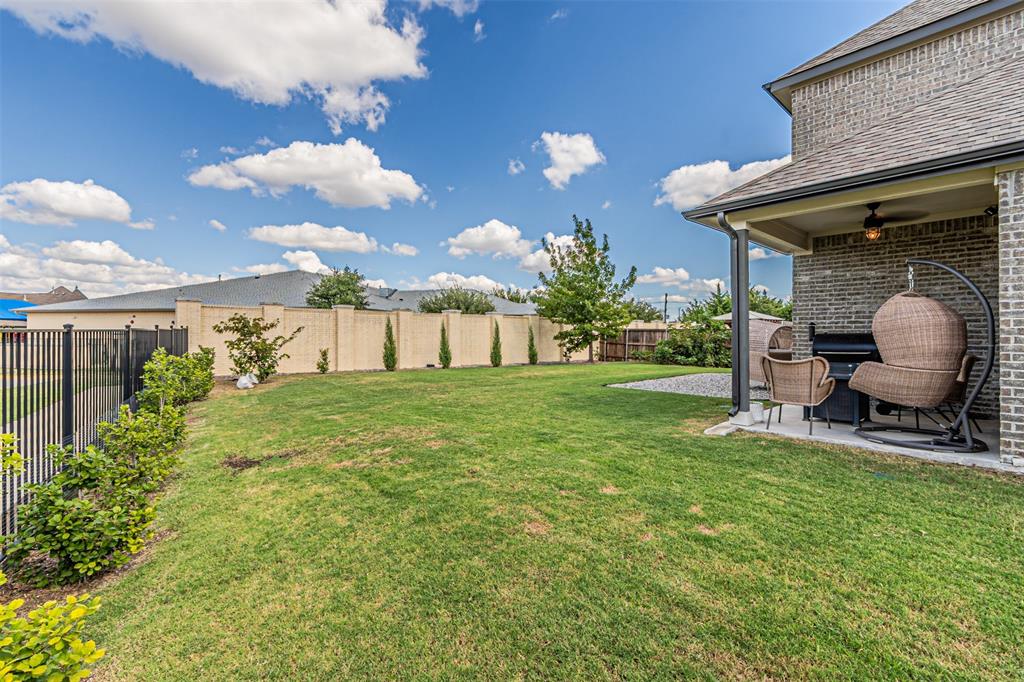 11264 Geranium Drive Property Photo 35