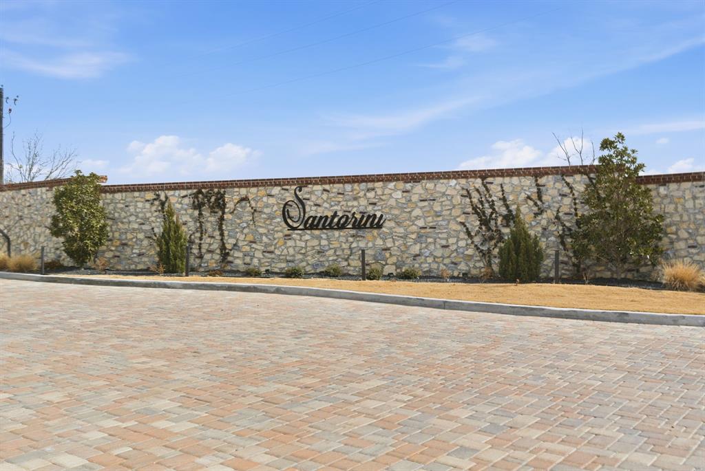 3004 Palermo Drive Property Photo 1