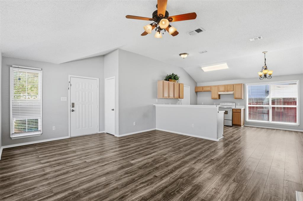 10616 Shadywood Drive Property Photo 10