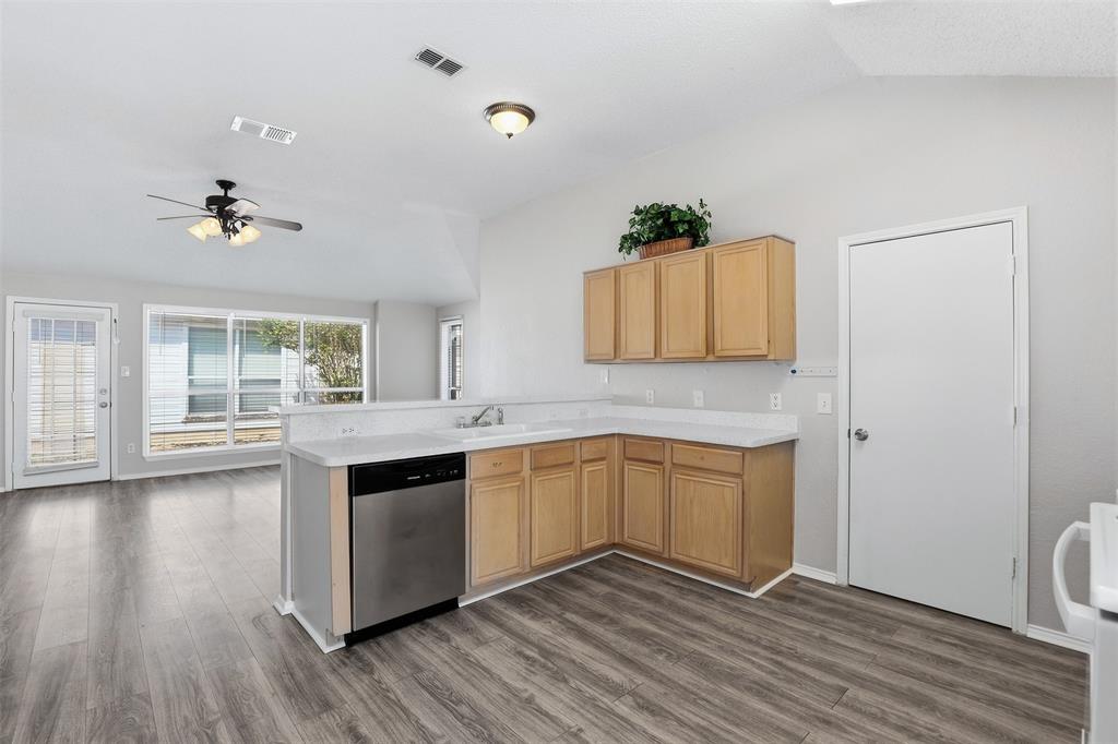 10616 Shadywood Drive Property Photo 17