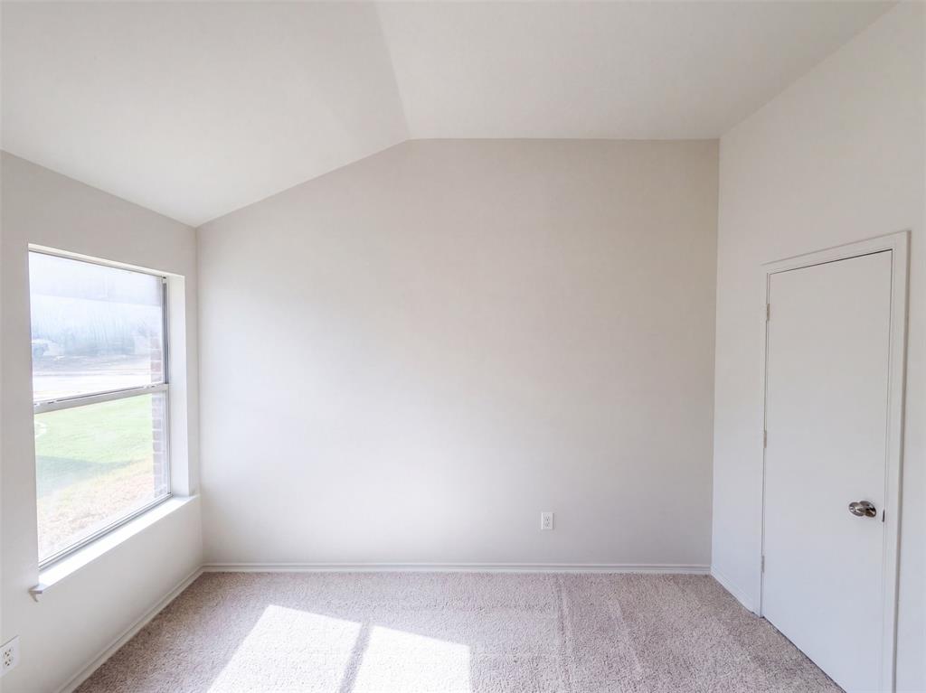 825 Dixon Lane Property Photo 13