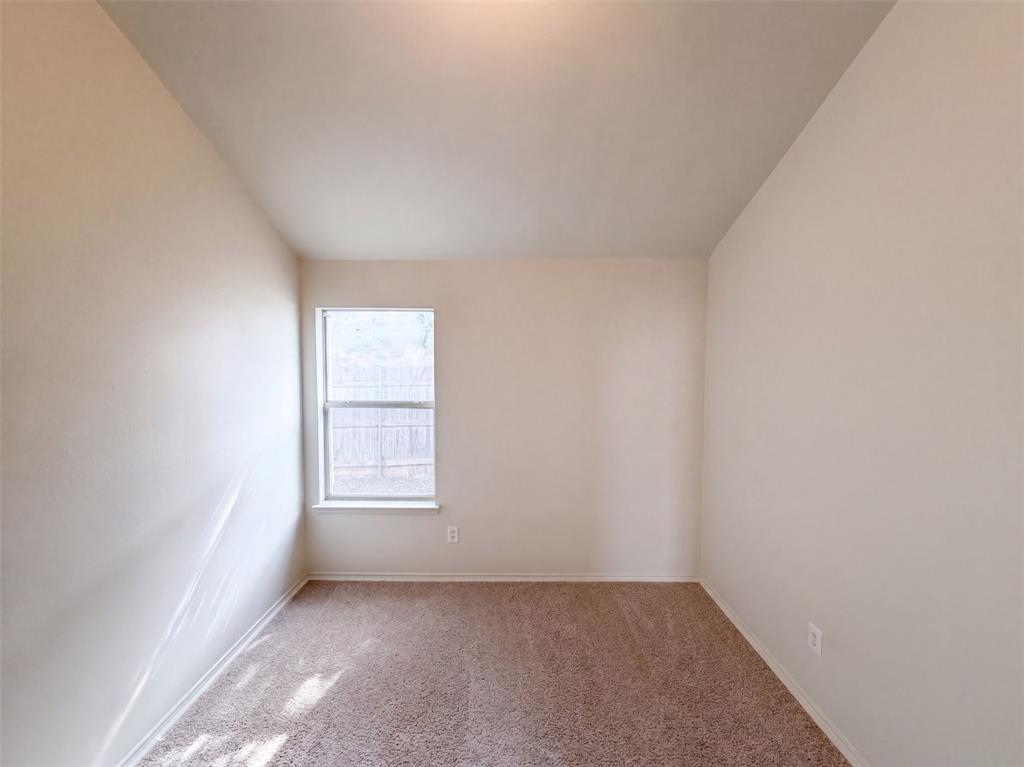 825 Dixon Lane Property Photo 15