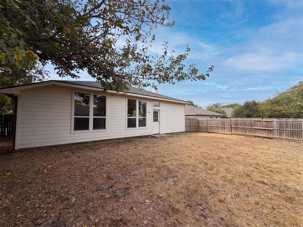 825 Dixon Lane Property Photo 19