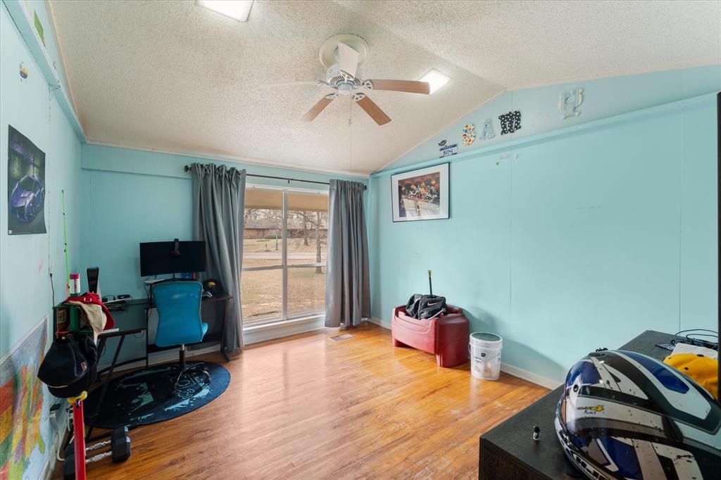 106 Lively Avenue Property Photo 15