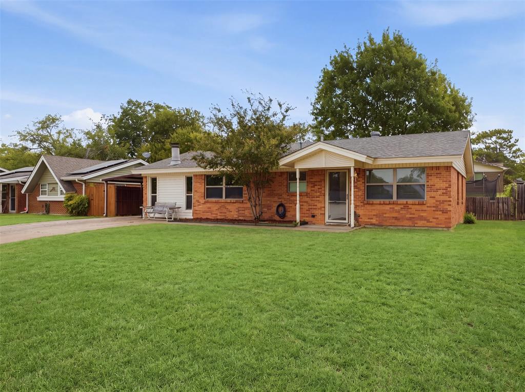824 Crosby Avenue Property Photo 4