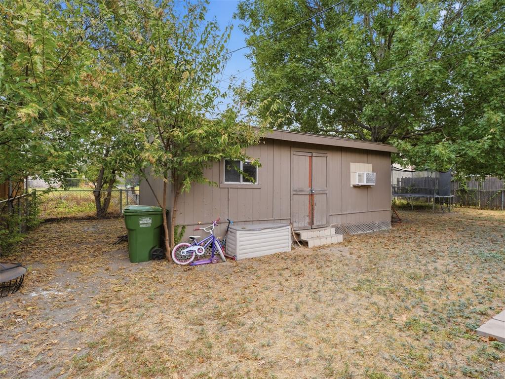 824 Crosby Avenue Property Photo 23