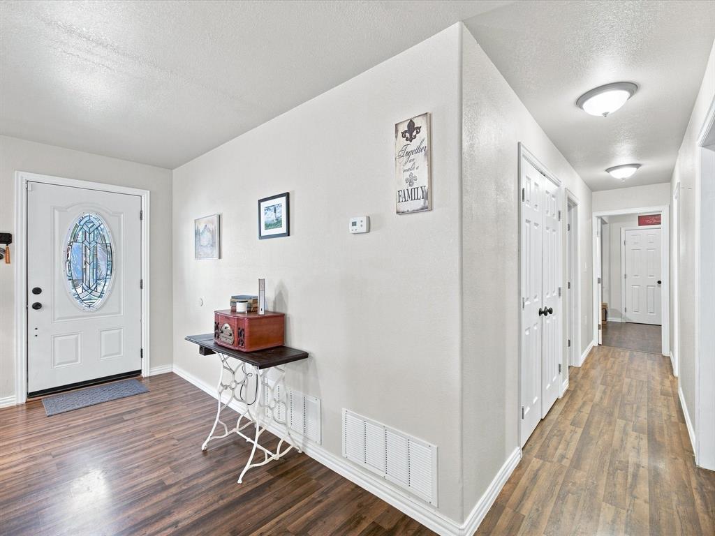 408 Inwood Road Property Photo 3
