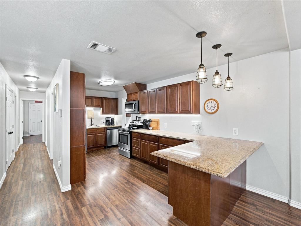 408 Inwood Road Property Photo 12