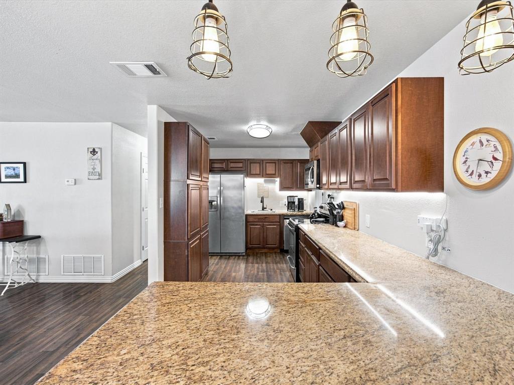 408 Inwood Road Property Photo 13