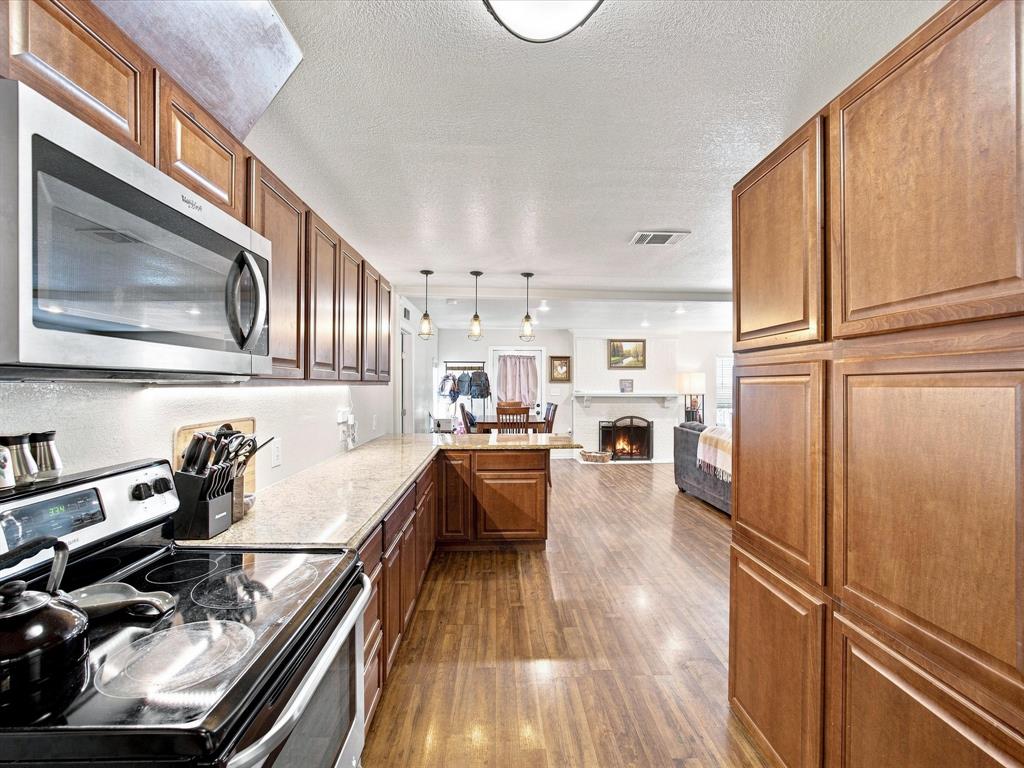 408 Inwood Road Property Photo 15