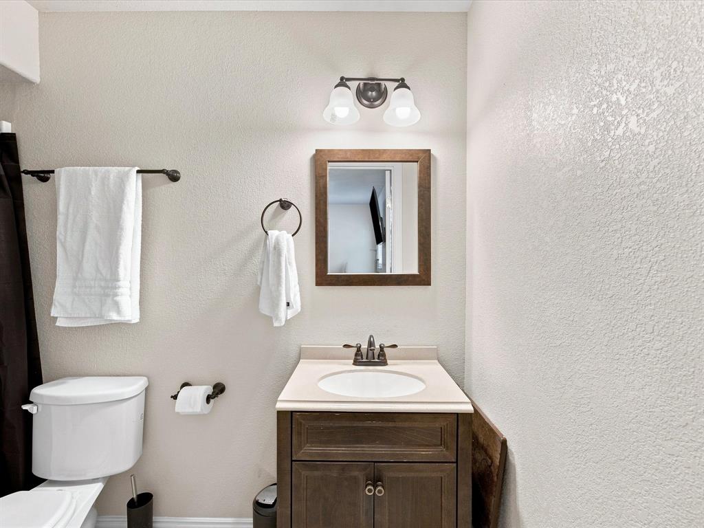 408 Inwood Road Property Photo 25