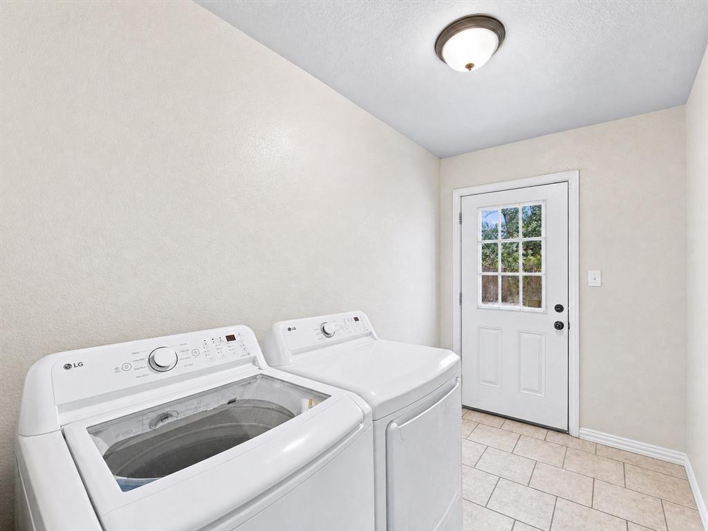 408 Inwood Road Property Photo 28