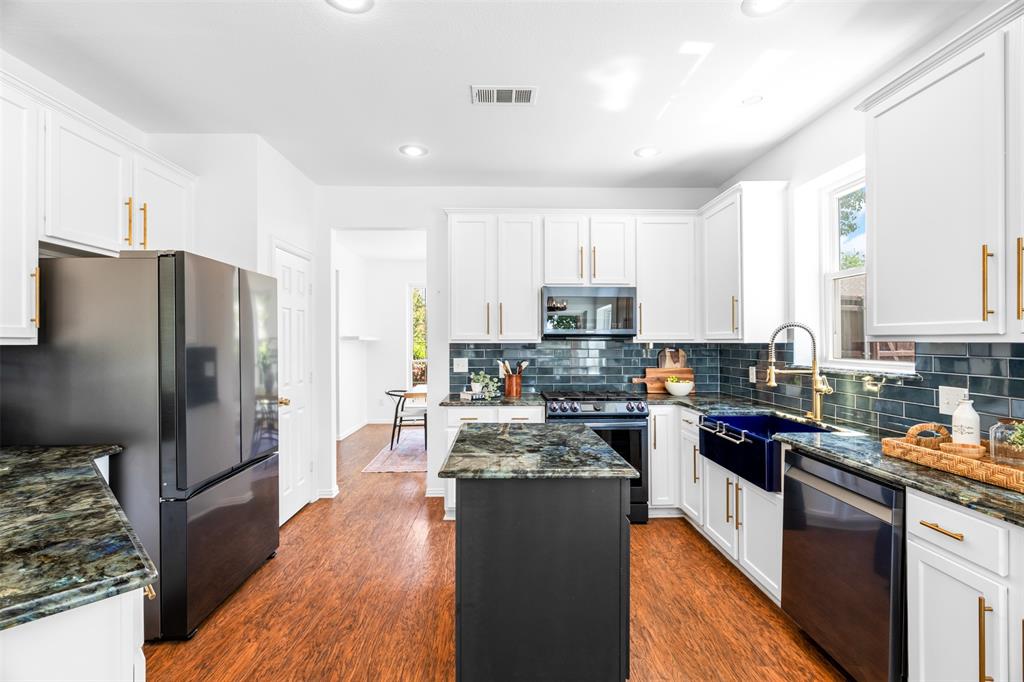 1702 Leander Court Property Photo 14