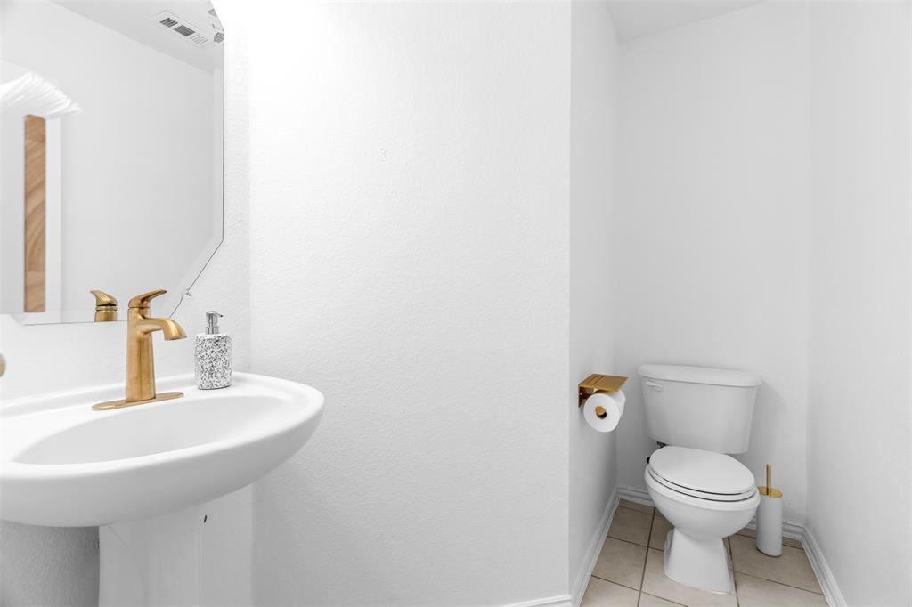 1702 Leander Court Property Photo 19