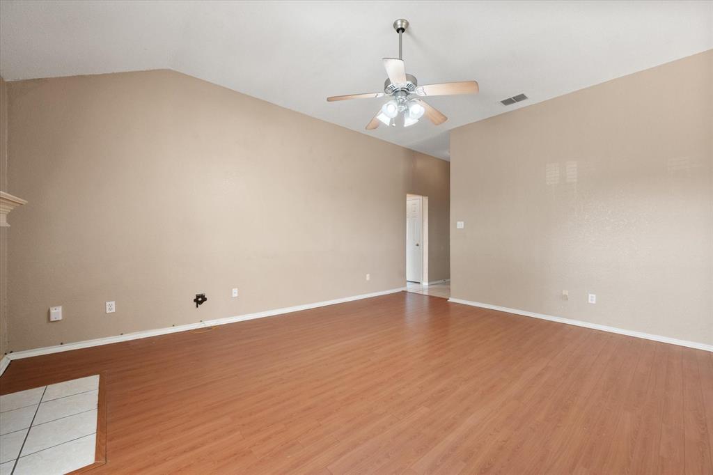 1212 Charles Drive Property Photo 8