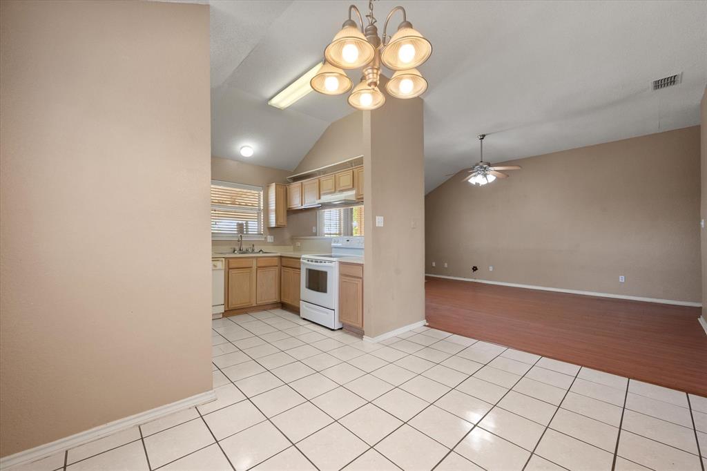 1212 Charles Drive Property Photo 11