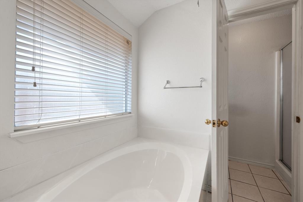 1212 Charles Drive Property Photo 16