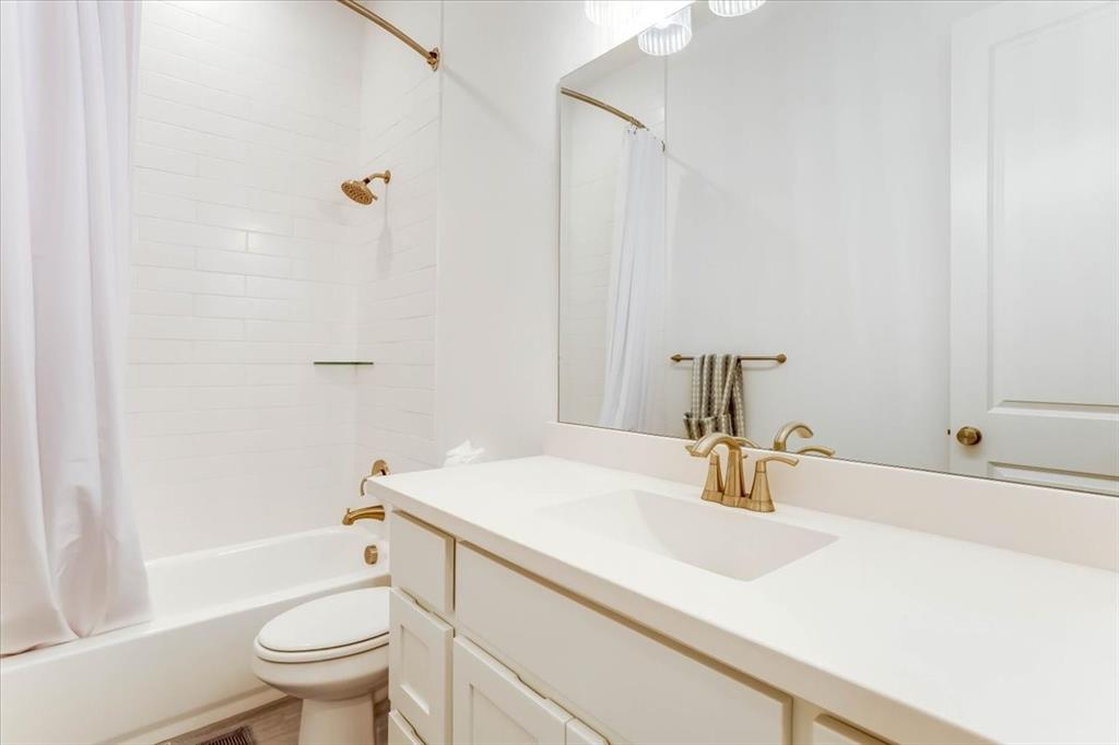 4112 Buffalo Clover Drive Property Photo 22