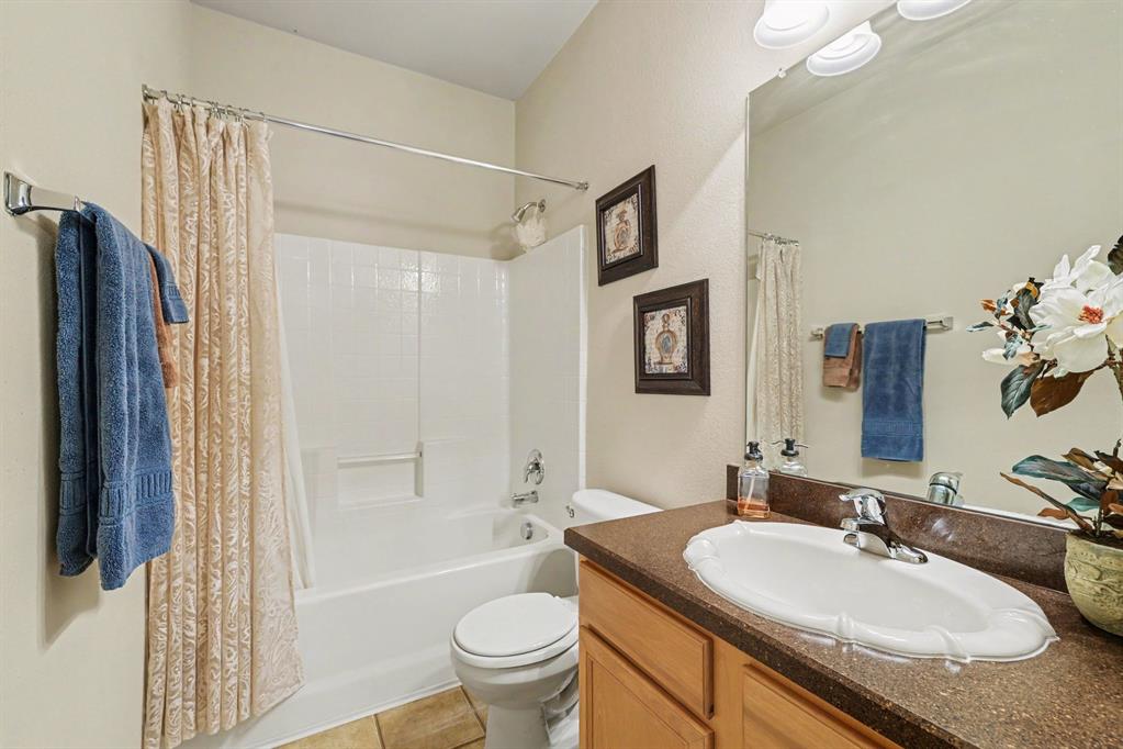 5896 Vista Heights Lane Property Photo 14