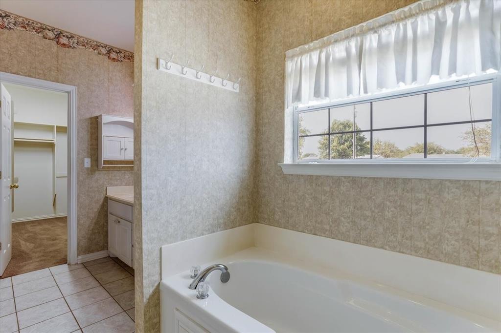 1281 Fm 151 Property Photo 23