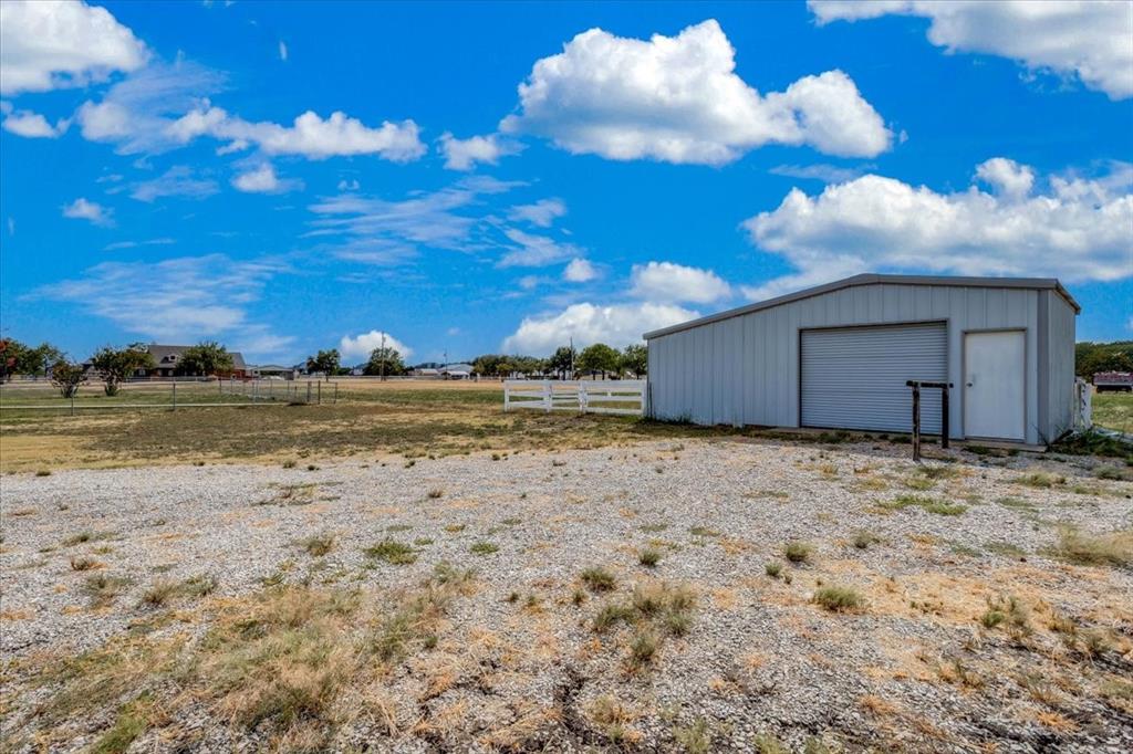 1281 Fm 151 Property Photo 32