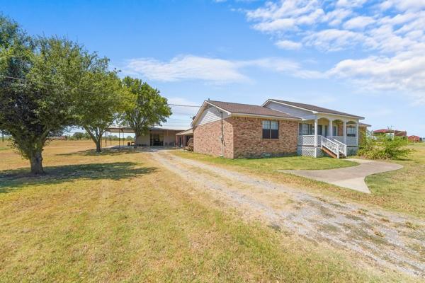 7140 County Road 146 Property Photo 1