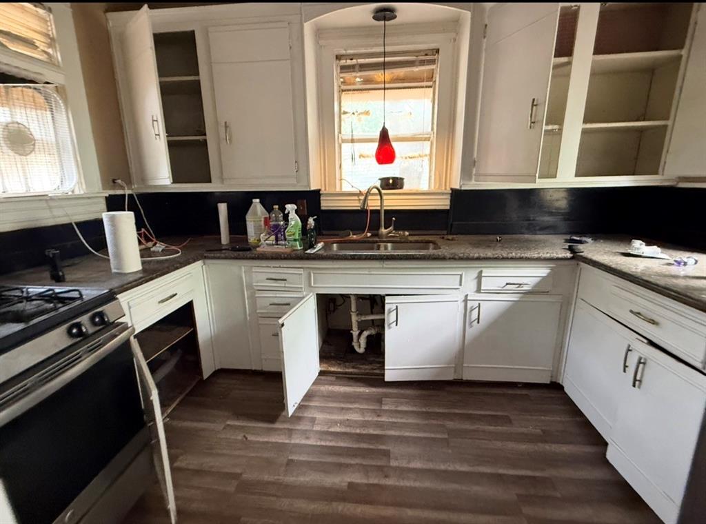 1018 N College Street Property Photo 11