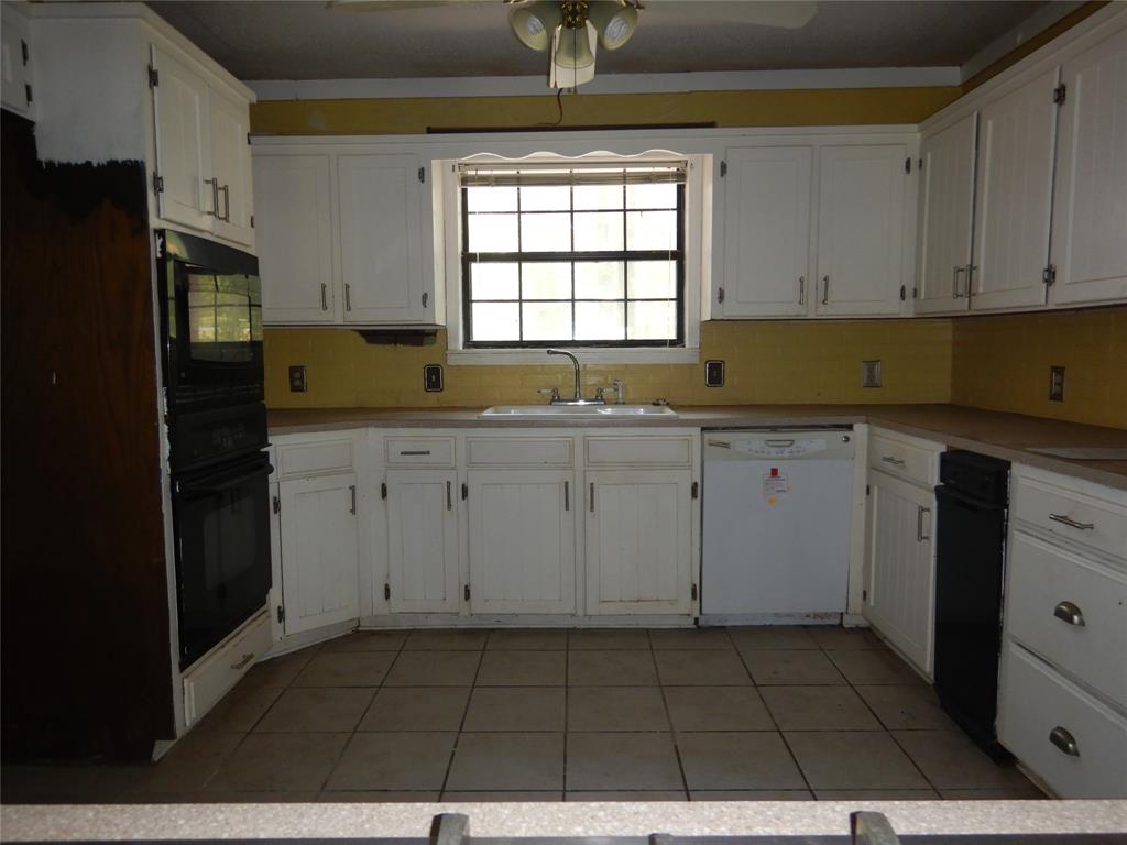 6374 Pawnee Trail Property Photo 4