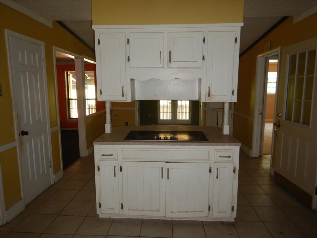 6374 Pawnee Trail Property Photo 5