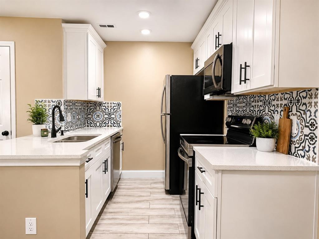 12802 Midway Road 2015 Property Photo 2