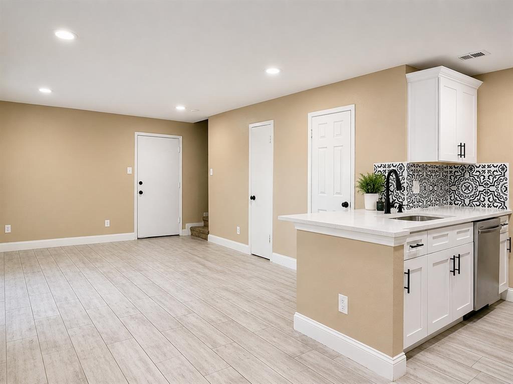 12802 Midway Road 2015 Property Photo 3