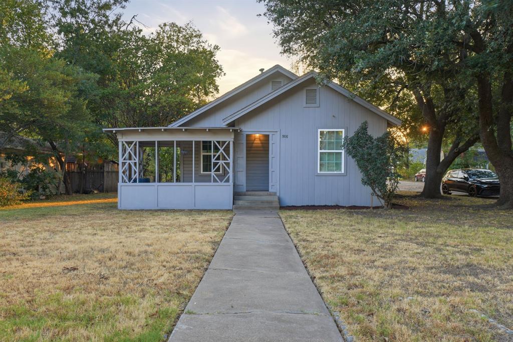 908 Forrest Avenue Property Photo 2