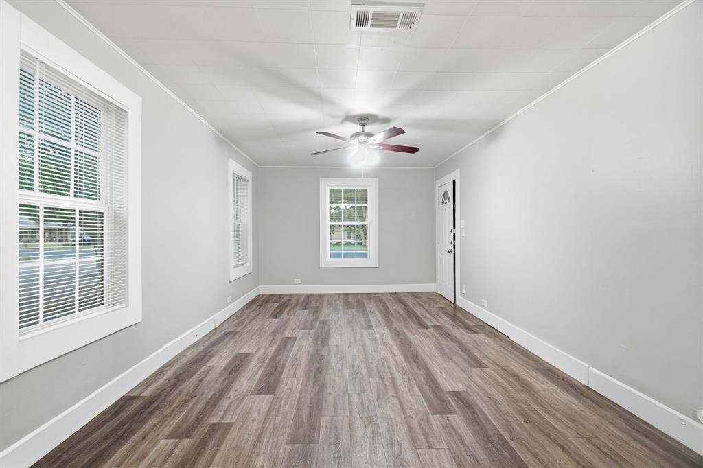 908 Forrest Avenue Property Photo 17