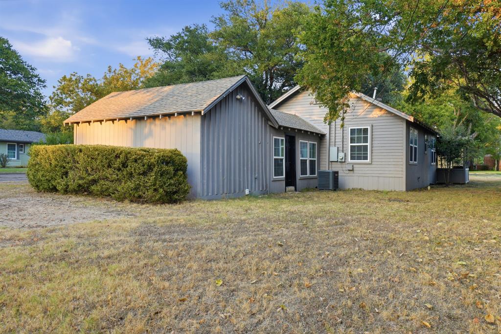 908 Forrest Avenue Property Photo 26
