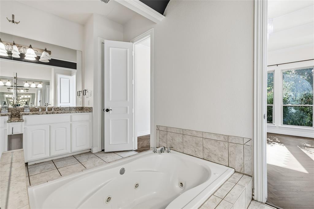 3503 Sarah Springs Trail Property Photo 32