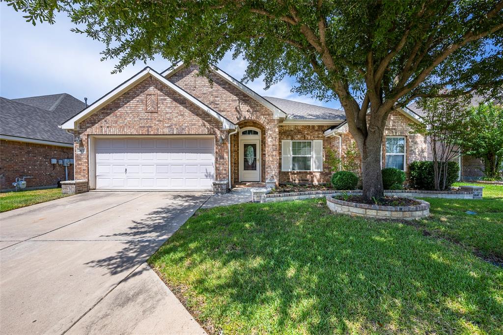 2813 Fox Creek Trail Property Photo 1
